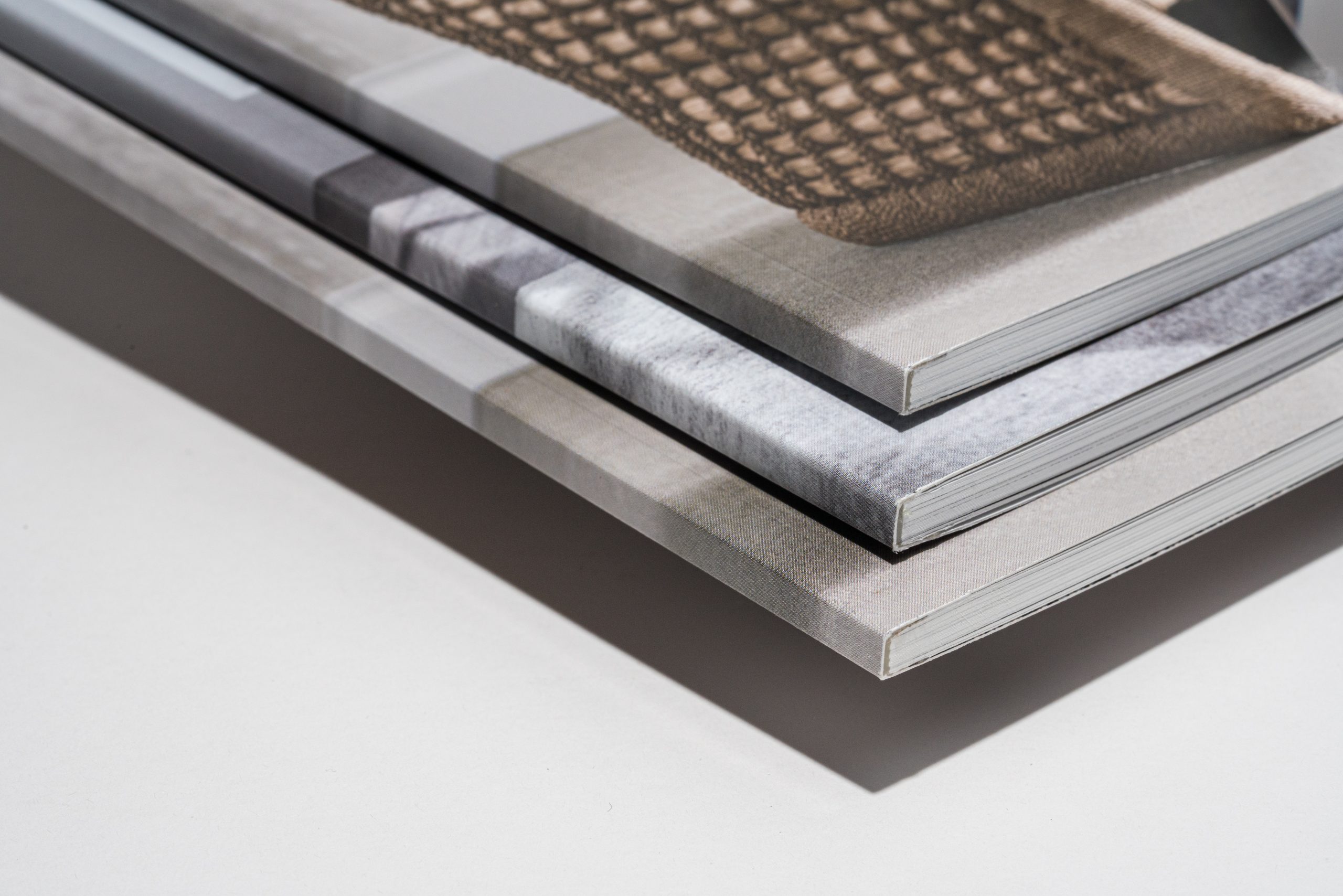 How much does it cost to print a magazine?